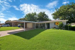 7824 Whitney Drive - Photo 3