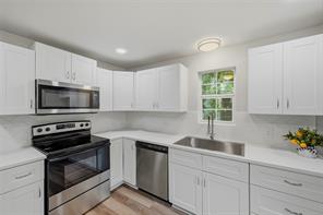 1525 W Woodard Street - Photo 12