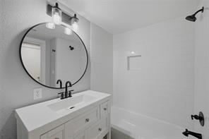1525 W Woodard Street - Photo 17