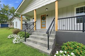 1525 W Woodard Street - Photo 4