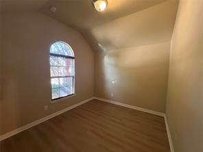 1405 Nightingale Drive - Photo 6