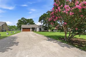1344 Kiowa Drive E - Photo 1