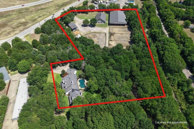 1606 Sam Rayburn Highway