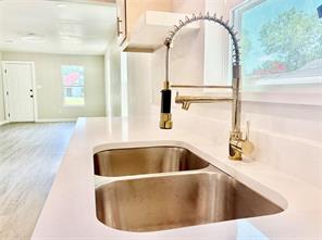 1329 4th St - Photo 5
