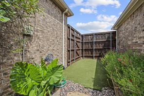 10216 Boyton Canyon Road - Photo 18