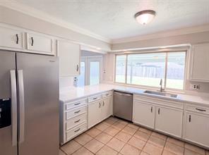 1618 Woodcrest Lane - Photo 2