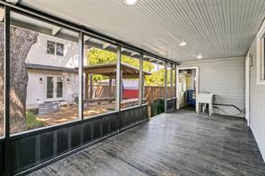 2004 Fairmount Avenue - Photo 32