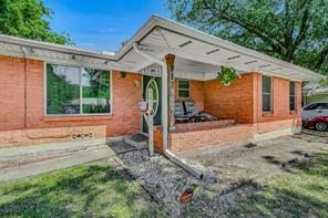 112 Oak Drive - Photo 1