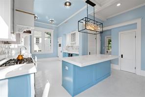 511 S Travis Street - Photo 15