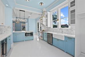 511 S Travis Street - Photo 16
