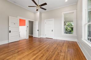 511 S Travis Street - Photo 26