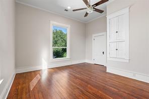 511 S Travis Street - Photo 28
