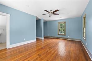 511 S Travis Street - Photo 38