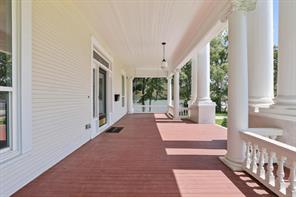 511 S Travis Street - Photo 4