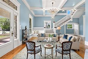 511 S Travis Street - Photo 6