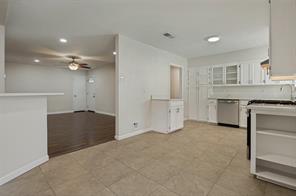 3811 Rolinda Drive - Photo 9