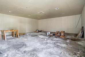 8202 Elam Road - Photo 18