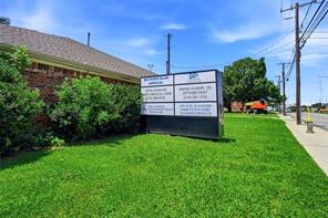8202 Elam Road - Photo 4