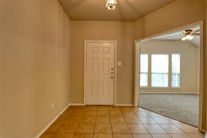 2513 Wynngate Drive - Photo 3