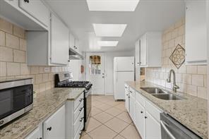 2819 Cary Drive - Photo 5
