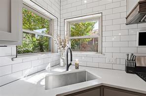 7621 Woodside Hill - Photo 14