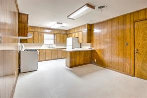403 S Broadway Street - Photo 10