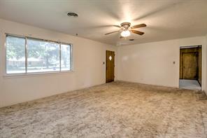 403 S Broadway Street - Photo 8