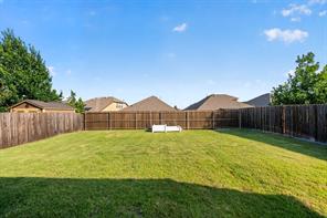 1352 Lake Grove Drive - Photo 32