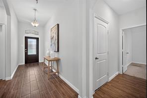 1352 Lake Grove Drive - Photo 4