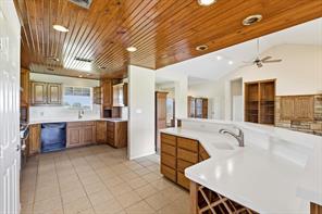 12190 Bell Road - Photo 15