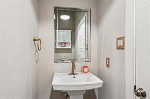 322 Templeton Drive - Photo 13