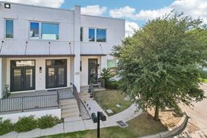 322 Templeton Drive - Photo 2