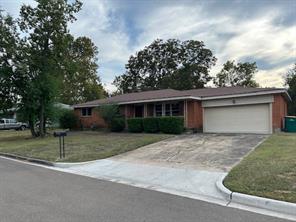 104 N Emberwood Drive - Photo 1