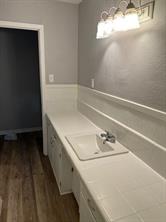 104 N Emberwood Drive - Photo 12