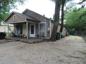 1206 Johnson Street - Photo 1