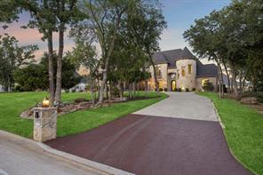 1000 Braewood Court - Photo 1
