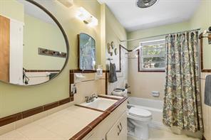 8031 Fall River Drive - Photo 9