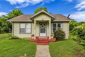 1020 Fisher Street - Photo 2