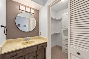 7610 Meadow Oaks Drive - Photo 18
