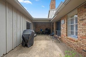 7610 Meadow Oaks Drive - Photo 24