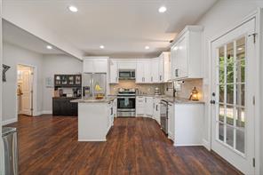 2341 Oak Leaf Trail - Photo 6