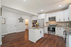 2341 Oak Leaf Trail - Photo 8