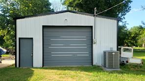 805 S Walnut - Photo 1