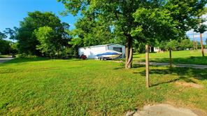 805 S Walnut - Photo 2