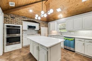 915 Greenbriar Lane - Photo 11