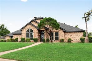 915 Greenbriar Lane - Photo 2