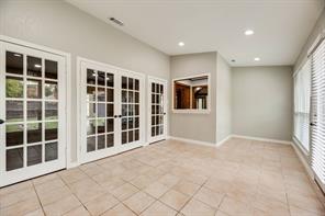 915 Greenbriar Lane - Photo 22