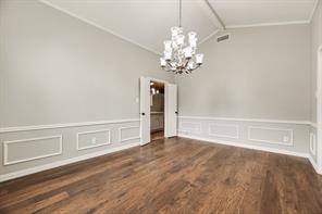 915 Greenbriar Lane - Photo 6