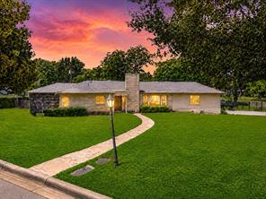 2600 Colonial Parkway - Photo 3