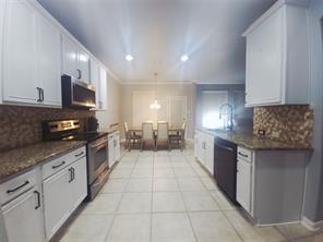 1024 Fair Oaks Drive - Photo 12